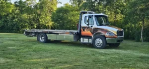 Dakota Towing - Flatbed Gallery